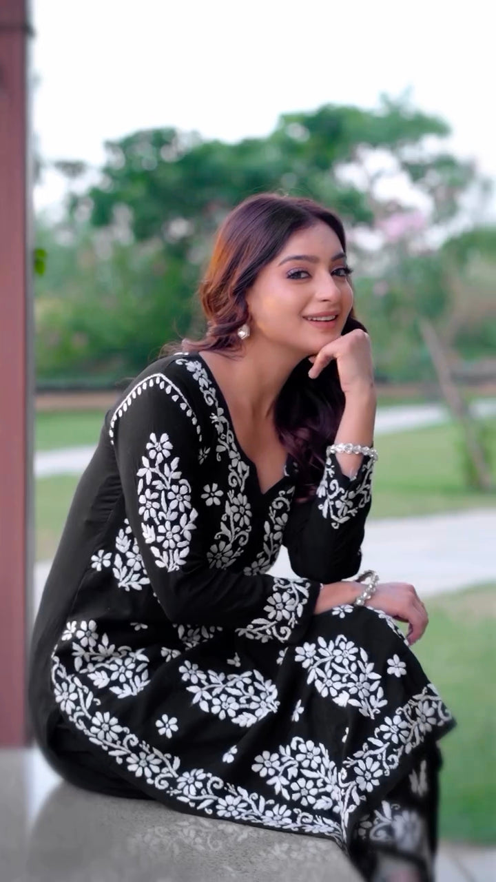 LUCKNOW CHIKANKARI EXCLUSIVE KURTI_PAIR PENT DESIGN (Black)