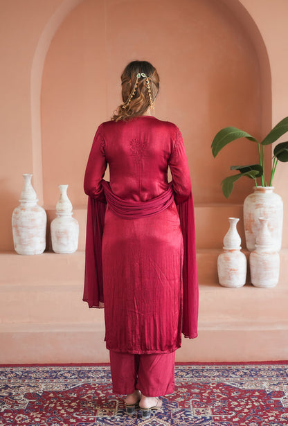 Gulnaar chinon chikankari 3 pc set in (Maroon)