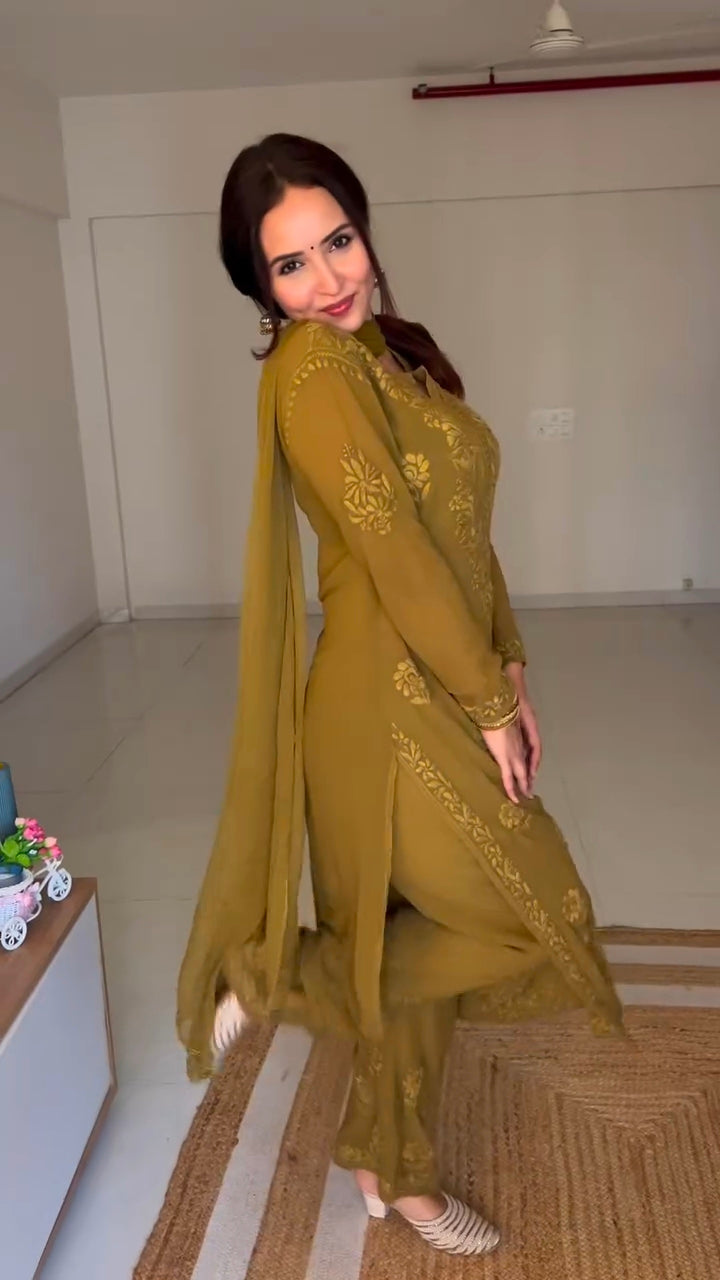 Varsha Rekhate In Viscose Georgette Straight Kurta Set With 3D Work  (mehndi green)